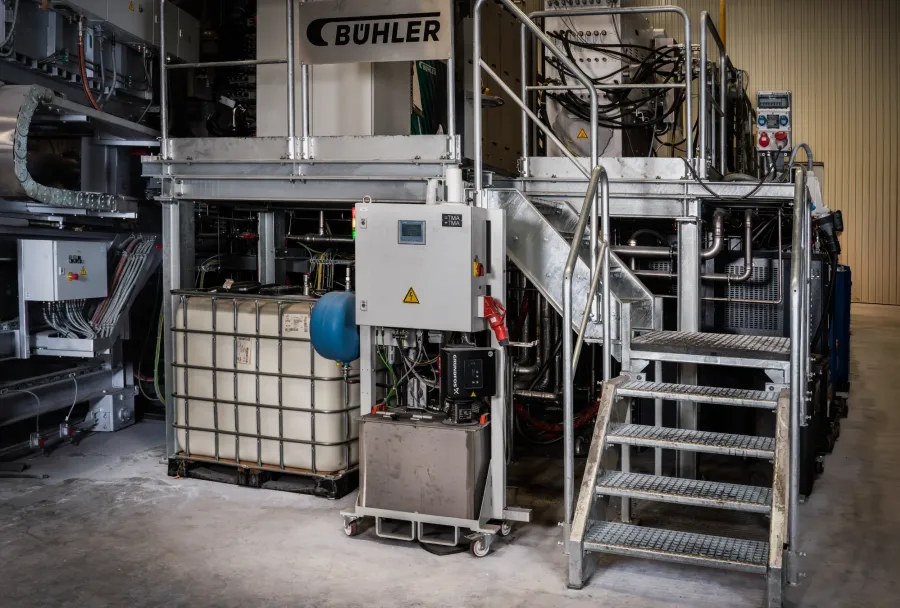 Individueller Stahlbau f&uuml;r die Mega Casting Maschine von Handtmann!