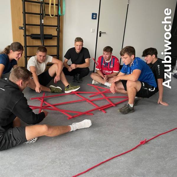 #AzubiWoche, #TeamSpirit, #Ausbildung, #GemeinsamStark, #FischerEdelstahltechnik