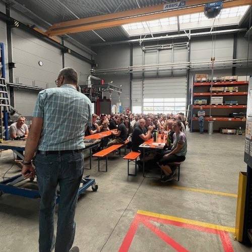 #Betriebsurlaub, #SicherInDiePause, #Abschalten, #ZurückAm18August, #Sommerpause, #Betriebsurlaub, #Teamwork, #SicherheitGehtVor, #Datenschutz, #WirSindBaldZurück